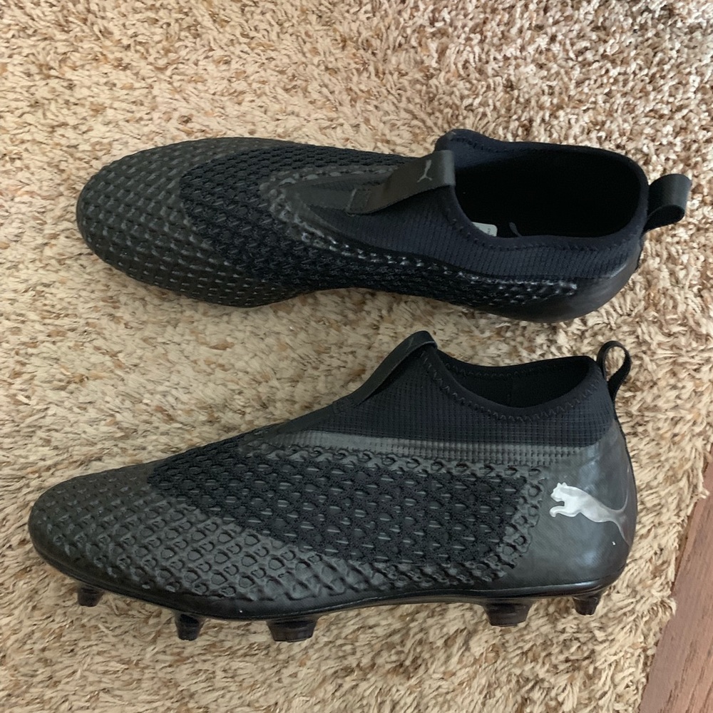 PUMA soccer cleats Size 12